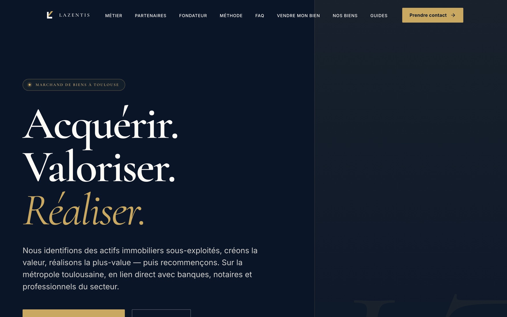 Page d'accueil de lazentis-invest.com sur ordinateur : hero sombre bleu nuit avec le titre « Acquérir. Valoriser. Réaliser. » en lettres dorées